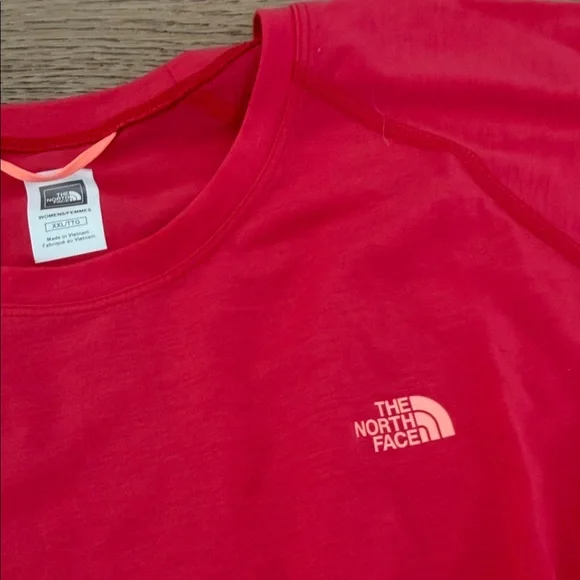 The North Face Women's Vibrant Pink Long Sleeve Tee - Picture 3 of 3